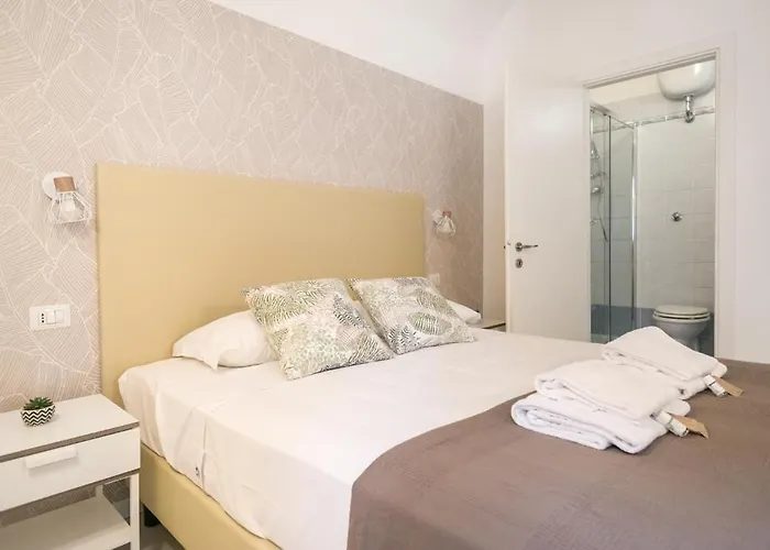 White Candia Bed & Breakfast Rome